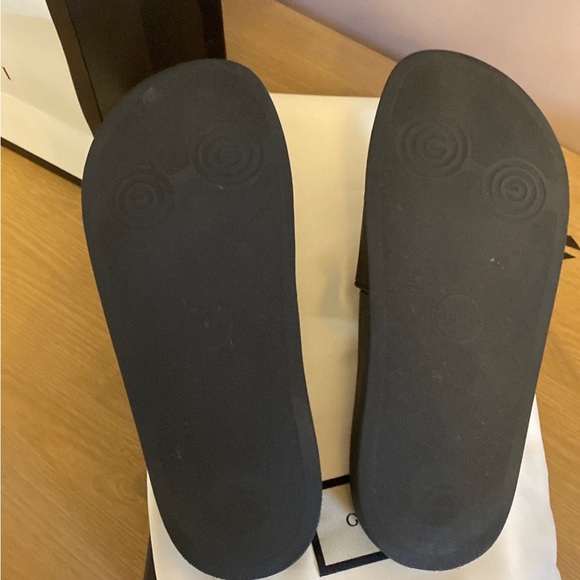 Gucci Slides - Picture 3 of 4